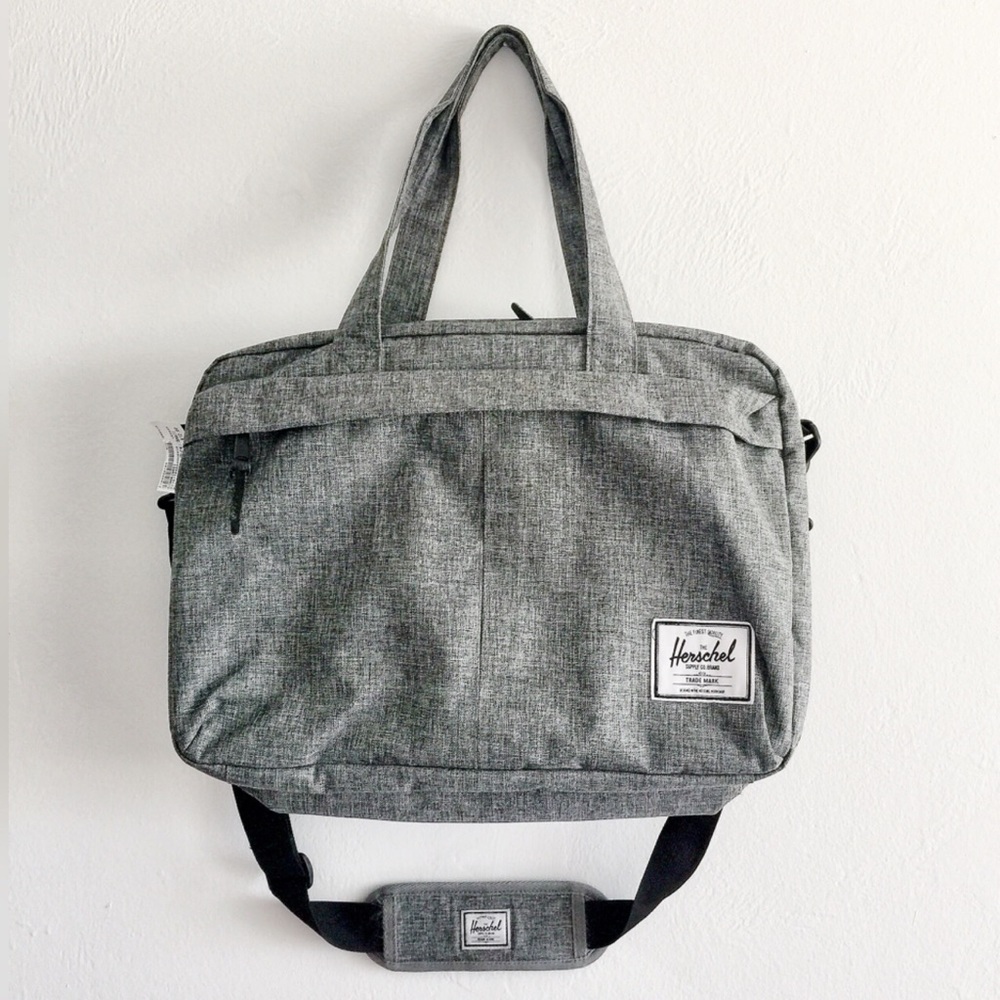 ✨Herschel Travel Weekender Bag in Grey Crosshatch✨